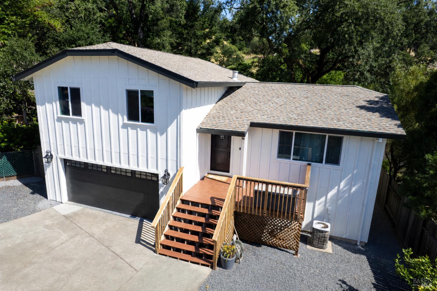 26 Foster Cloverdale Home